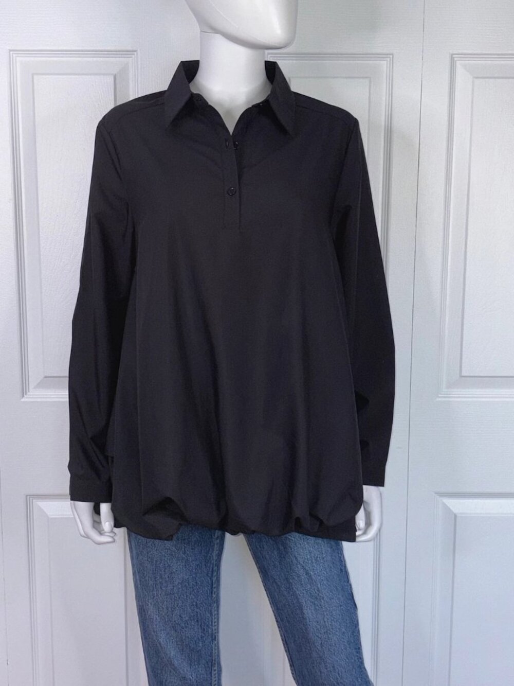 UCHUU MONTRÉAL women's black blouse size Large NEW